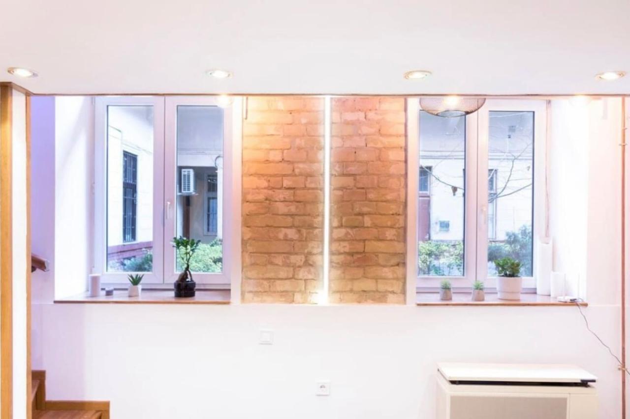 Stylish Natural With Sauna - Heroes Square Appartamento